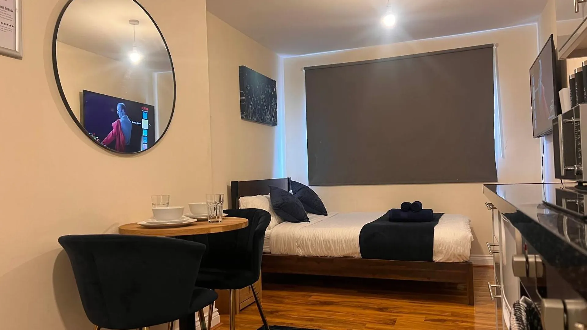 Haven Homes - Central Luton Studio Apartments  Luton (Bedfordshire)